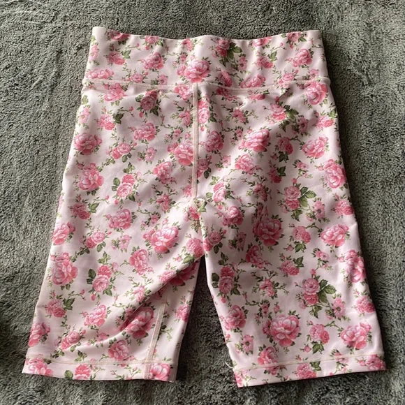 LSF LoveShackFancy x Bandier 💗 Legging Shorts, Size Small - Picture 7 of 8